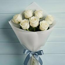 Букет 7 Белых роз Эдлесс Лав в Пиндушах