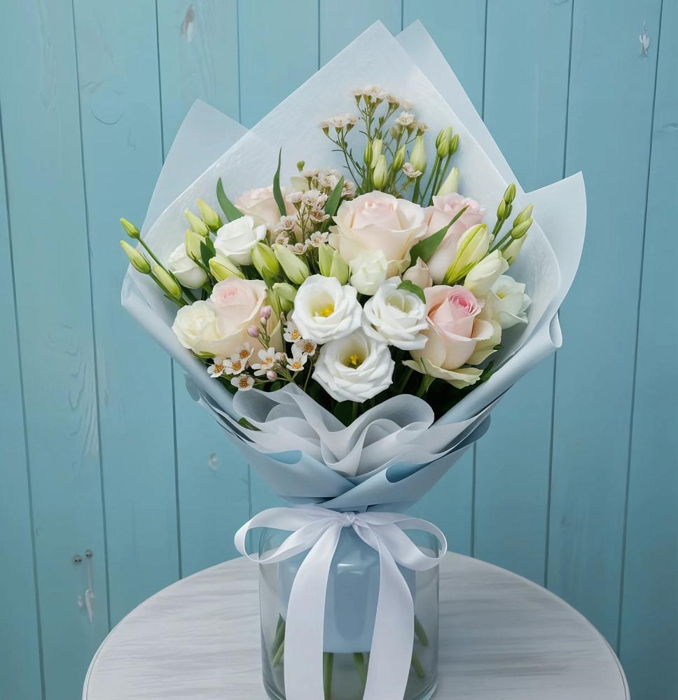 Букет цветов из: Розы и Лизиантусы в Пиндушах