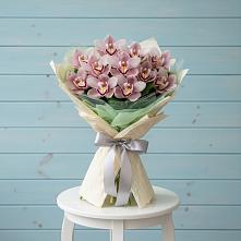 Букет цветов из:  Орхидеи и Розы в Пиндушах