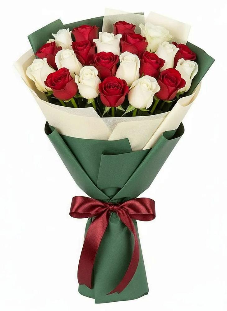 Букет Микс из красных и белых роз в Пиндушах