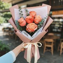 Букет цветов из:  Розы в Пиндушах