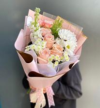 Букет цветов из:  Хризантемы и Розы в Пиндушах