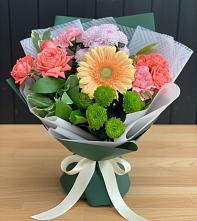Букет цветов из:  Гвоздики, Розы, Герберы и Хризантемы в Пиндушах