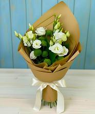 Букет цветов из:  Хризантемы и Лизиантусы в Пиндушах