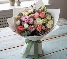 Букет цветов из:  Розы, Лизиантусы и Гвоздики #REPLACE_PRED# Пиндушах