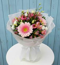Букет цветов из:  Герберы, Альстромерии и Лизиантусы в Пиндушах