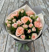Букет цветов из:  Розы #REPLACE_PRED# Пиндушах