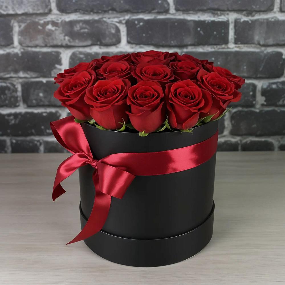 Цветочная композиция из Розы в шляпной коробке в Пиндушах