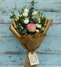 Букет цветов из:  Розы и Лизиантусы в Пиндушах