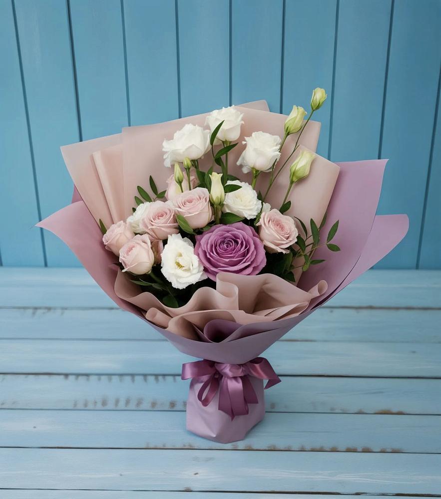 Букет цветов из: Розы и Лизиантусы в Пиндушах