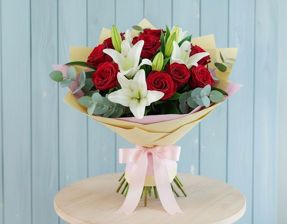 Букет цветов из: Лилии и Розы в Пиндушах